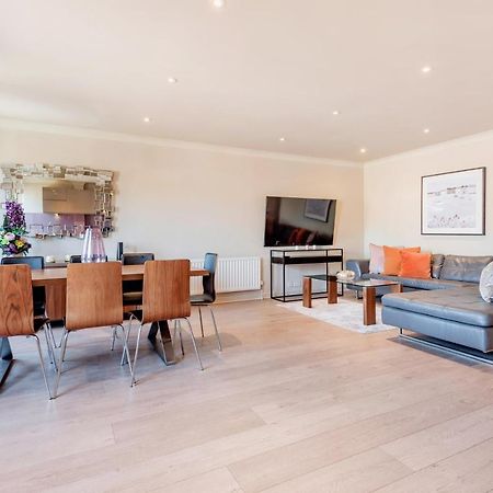 Stunning 3-Bedroom In The Heart Of London With Parking-Hosted By Sweetstay Buitenkant foto