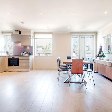 Stunning 3-Bedroom In The Heart Of London With Parking-Hosted By Sweetstay Buitenkant foto