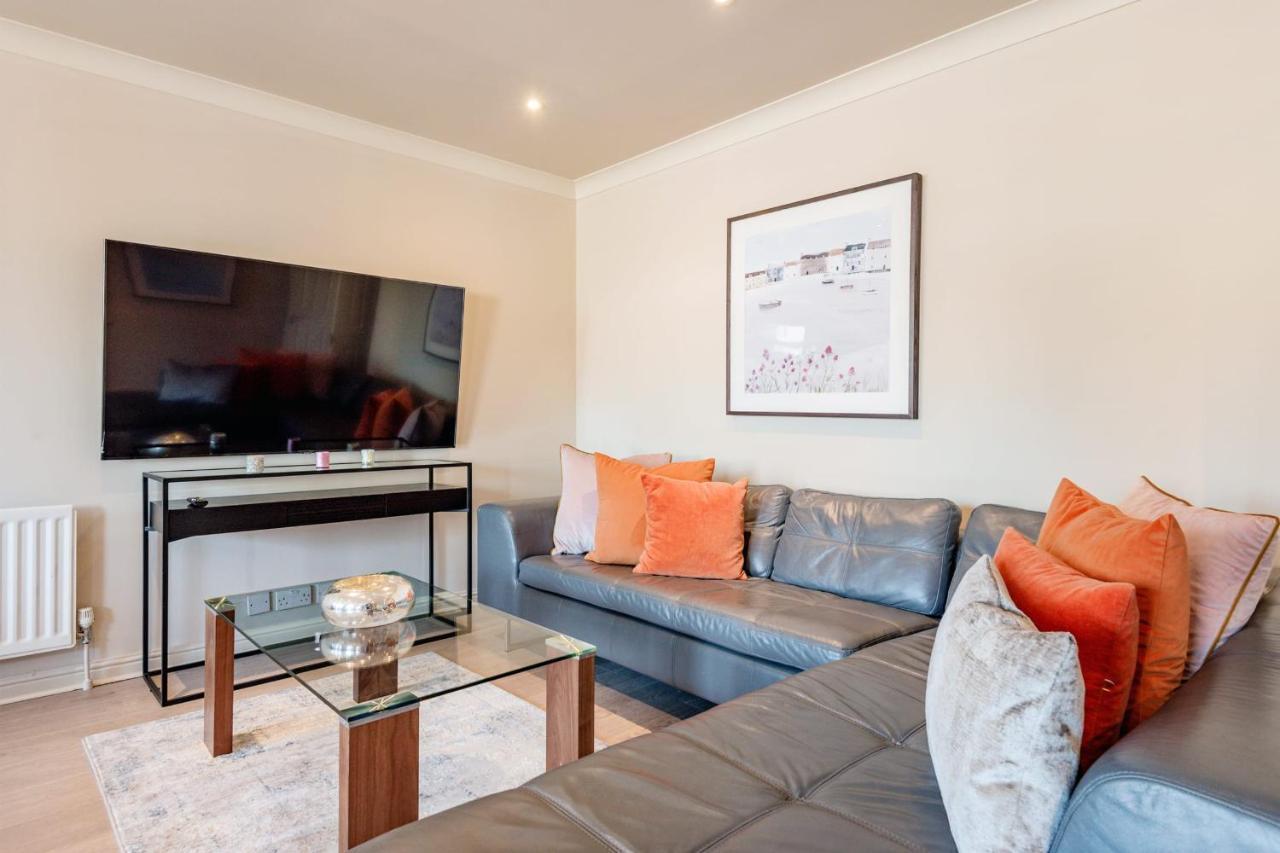 Stunning 3-Bedroom In The Heart Of London With Parking-Hosted By Sweetstay Buitenkant foto