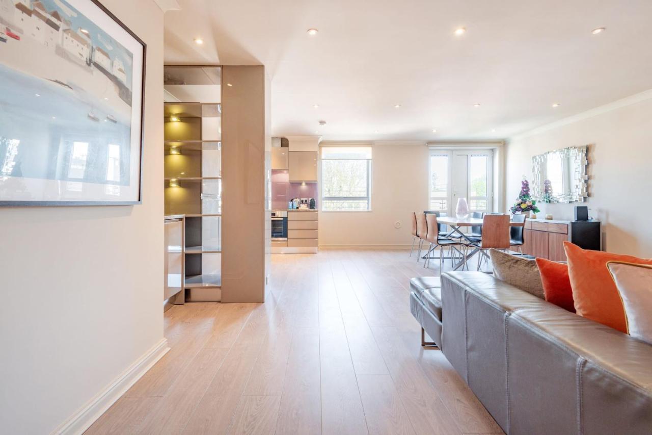 Stunning 3-Bedroom In The Heart Of London With Parking-Hosted By Sweetstay Buitenkant foto