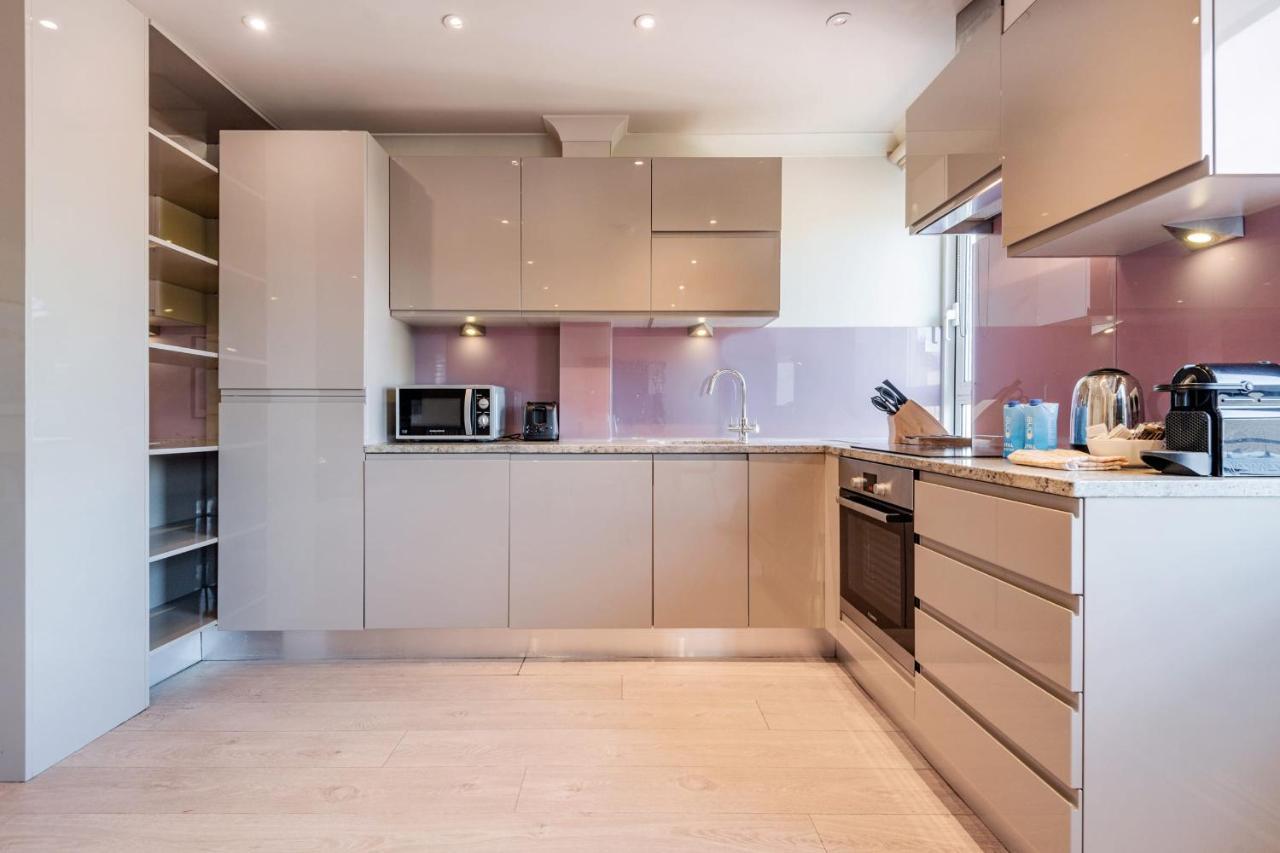 Stunning 3-Bedroom In The Heart Of London With Parking-Hosted By Sweetstay Buitenkant foto